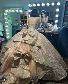 Extravagant Quinceanera Dresses, Layered Quince Dress, Big Bow Quince Dress, Rose Gold Quinceanera Dresses With Bow, Champagne Quinceanera Dresses Mexican, Big Quince Dresses, Light Brown Quinceanera Dresses, Quinceanera Dresses Glittery, Beautiful Quince Dresses