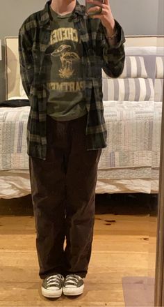 Grunge Outfit Male 90s, Mens Clothing Styles Aesthetic Grunge, Grunge Mens Clothing, Grunge Wear Men, Indie Style Mens Outfit, Grunge Clothes Boy, Indie Boy Outfit Aesthetic, Male Artsy Outfits, Indie Men Aesthetic