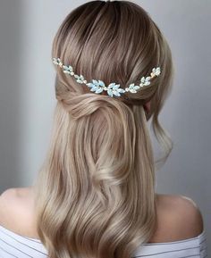 Bridesmaid Hair Side, Half Up Wedding, Down Wedding Hairstyles, Half Up Wedding Hair, Half Up Half Down Wedding, Bridesmaid Hair Long, Crystal Hair Vine, Ombre Hair Blonde, Simple Wedding Hairstyles