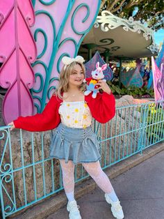 White Rabbit inspired outfit in front of one of my favorite rides- Alice in Wonderland! 😍 Perfect area in fantasyland for Disneyland. 🫶 Rabbit Inspired Outfit, Alice Disneybound, Alice In Wonderland Disneybound, Outfit For Disneyland, Alice In Wonderland Outfit, Mad Hatter Costume, Disney Lifestyle, Cute Disney Outfits, Disney Crossovers