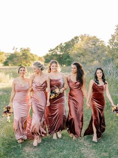 Boho Wedding, Boho Bride, Boho Bridesmaids Dresses, Desert Wedding, Desert Vibes, Boho Vibes, Boho Aesthetic, Desert Aesthetic Dusty Rose Silk Dress, Blush And Rust Bridesmaid Dresses, Blush Rose Bridesmaid Dresses, Revelry Satin Bridesmaid Dresses, Rosewood Long Dress, Rose Gold Bridesmaid Dress Fall, Bridesmaid Dresses Rose Dusty, Pink Terracotta Bridesmaid Dresses, Cinnamon Rose Dress Wedding