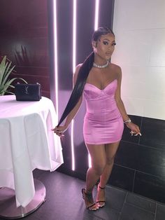 Party Outfit Night Club Baddie, Pink Homecoming Dress Short, Dance Birthday Party, Bd Ideas, 19 Birthday, Party Dress Pink, Sweet 16 Outfits, Outfits Birthday, 16th Birthday Outfit