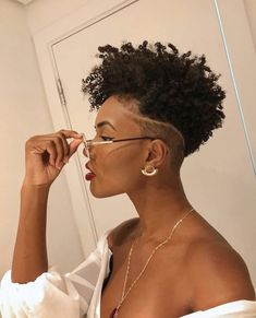 Afro Hair Inspiration, Styles For Curly Hair, Short Shaved Hairstyles, Shaved Hair Designs