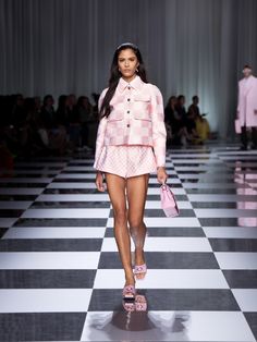 Versace's ultra mini shorts are a tribute to both the '60s and '90s. Tailored from satin, they're patterned with checks from the brand's archive and have an elasticated waist. Balance the proportions with a boxy jacket, as seen on the Spring '24 runway. Boxy Jacket, Peplum Skirt, Satin Shorts, Satin Jacket, Rose Bonbon, Versace Outfit, Luxury Women Fashion, Satin Jackets, Mini Shorts