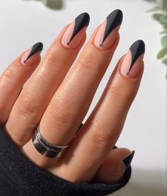 Gray Nails Matte, October Nails Black, Black Gray Nails, Nail Art Fall Colors, Abstract Nails, Art Deco Nails, Spring Nail Designs, Designs Nail, Spring Nail