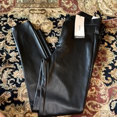 Brand New With Tags Size M Elegant Black Stretch Leather Pants, Casual Leather Pants For Spring Date Night, Zara Leather Pants For Spring Outings, Zara Leather Pants For Spring Party, Zara Sleek Leather Pants For Spring, Sleek Zara Leather Pants For Spring, Black Leather Pants For Date Night, Zara Black Leather Pants For Spring, Elegant Stretch Leather Pants By Zara