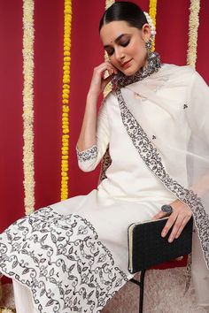 Expertly crafted from a luxurious silk blend, this Off White embroidered straight suit set exudes elegance and sophistication. With intricate detailing and a timeless design, it offers a perfect combination of style and comfort. Elevate your wardrobe with this versatile and flattering piece. Imagine this: you slip into this luxuriously soft outfit, the silk blend caressing your skin like a cool summer breeze. The straight silhouette flatters your figure, while the delicate embroidery adds a touc White Dupatta, Kurti Sets, Straight Suit, Kurta Pant Set, Fancy Kurti, Style Pant, Work Pattern, Embroidered Dupatta, Straight Kurta