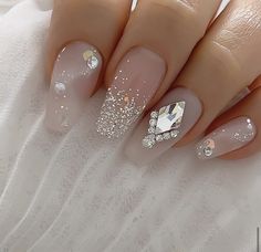 Nail Charm Ideas, Nails Bridal, Nails Elegant, Diamond Nail Art, Nails Fun, Amazing Nails, Racun Shopee, Diamond Nails, Bridal Nails