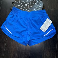 Lululemon Hotty Hot Hr Shorts 2.5” Brand New With Tags Color Blazer Blue Tone (Blbt) Size 10 Sold Out! Please Note I Do Not Accept/Respond To Low Ball Offers Reasonable Offers Only Please And Thank You Guaranteed Authentic 5 Star Top Rated Seller Next Day Shipping E725 Light Blue Lululemon Shorts, Clothes Preppy, Lululemon Set, Lululemon Blue Shorts, Poolside Blue Lululemon, 2.5 Lululemon Shorts