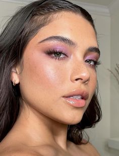 Purple Makeup Looks, Makeup Tip, Purple Eye Makeup, Summer Makeup Looks, Purple Makeup, Smink Inspiration, Dope Makeup, Purple Eyeshadow