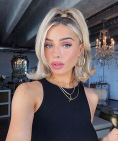 30+ Greatest 90s Hairstyles and Hair Accessories Making a Comeback 4 Eva Nyc, Y2k Hairstyles, Peinados Fáciles Para Cabello Corto, Short Hair Tutorial, 90s Hairstyles, Penteado Cabelo Curto, Half Up Hair, Baddie Hairstyles, Grunge Hair