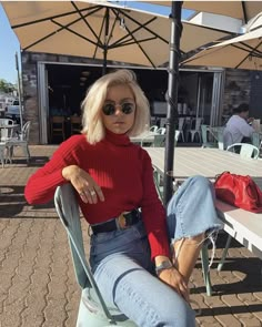 Red Sweater Outfit, Laura Jade Stone, Mode Casual, Valentines Outfits, Cooler Look, Valentine's Day Outfit, Mode Inspo, 가을 패션, Mode Inspiration