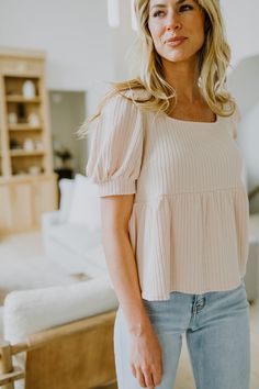 Our Cable Knit Square Neck Top is a gorgeous new top for Spring and Summer! Made with cable knit material, this soft top is a perfect blouse to dress up or down! The puff sleeves are our favorite part of this beautiful top! Avaialable in a beautiful cream tone in the following sizes for women: Small Medium Large Square Neck Blouse Outfit, Outfits 2024 Women, Soft Light Neutral Family Pictures, Soft Woman Outfit, Classy Coastal Outfit, Minimal Clothes Style, French Preppy Style, Anthropologie Inspired Outfits, Boutique Outfits For Work