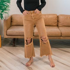 Vervet Butterscotch 90's Crop Flare Jeans Butterscotch Zip up Distressed  Super soft Skinny fit No stretch 100% Cotton  Imported Sizing: 0/24, 1/25, 3/26, 5/27, 7/28, 9/29, 11/30, 13/31, 15/32 Adrienne is a size 4 and is wearing a size 1 True to size for Vervet Skinny Fit - size up if you are between sizes Need more si Brown Cropped Jeans Outfit, Vervet Jeans Outfit, Vervet Jeans Flare, La Casual Outfits, Crop Flare Jeans Outfit, Cropped Flare Jeans Outfit, Flare Jeans Outfit, Crop Flare Jeans, California Trip