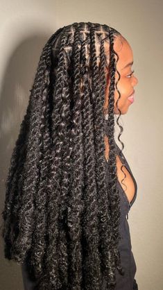 Hair Styles Braids Black Women, Hairstyle For Vacation Black Women, Faux Twists Braids, Invisible Locks With Curls, French Braid Hairstyles For Long Hair, Long Lasting Braid Styles, Twisted Hairstyles For Black Women, Hairstyles With Weave Braided, Winter Braids For Black Women