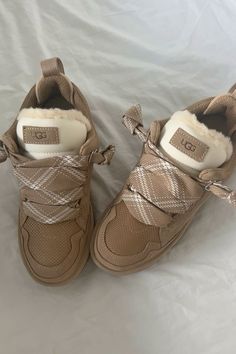 Aesthetic Ugg Boots, Ugg Sneakers Aesthetic, New Ugg Shoes, Ugg Shoes With Laces, Uggs Shoes With Laces, New Uggs 2024, Ugh Sneakers Outfit, Shoe Wishlist 2024, Uggs Trainers