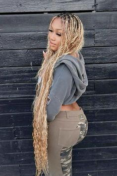 Black With Blonde Knotless Braids, All Blonde Knotless Braids, Black And Blonde Stitch Braids, Knotless Outfits, Balayage Knotless Braids, Summer Knotless Braids Colors, Blonde Goodness Braids, Highlighted Knotless Braids, Braids For Black Women Color Combo