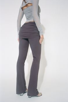 Introducing our Alana Pant in Brown. This mid-rise pant flares slightly at the bottom and can be folded over along the waist as a styling detail. The perfect everyday pant. True to size, sculpting fabric. Please refer to the flat-lay image for product accuracy. Fitted Straight Leg Yoga Pants For Fall, Versatile Fitted Flare Bottoms, Chic Fitted Straight Leg Yoga Pants, High Stretch Flare Pants For Fall, Fold Over Pants, Mimi Wade, Corset Back Dress, Everyday Pants, Statement Dress