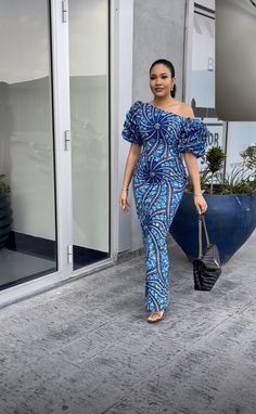 Ankara Gown 2023, African Maxi Dress Ankara Nigerian Weddings, Simple Corset Dresses Ankara, Fitted Ankara Fabric Dress, African Dresses For Women Classy Kitenge 2022, Kitenge Mermaid Dress Designs, Black Outfits For Women, Chilanga Mulilo, Simple Ankara Gowns