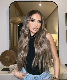 Ash Blonde Hair Balayage, Perfect Blonde Hair, Rambut Brunette, Silver Blonde Hair, Hair Color Underneath, Brown Ombre Hair, Hair Color Caramel, Dark Roots Blonde Hair, Hair 2024