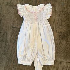 White Romper, Pants. Snap Closure Like New Bought New From A Friend And Never Worn, But No Tags Attached Belt Stunning Smocking Smoke And Pet Free Home White Romper, Romper Pants, Baby Romper, Little People, Snap Closure, 12 Months, Smocking, Red White, Red And White