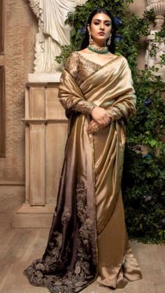 Pakistani Saree Designs, Marie Antoinette Photoshoot, Heavy Silk Saree, South Indian Bridal Saree, Sarees South Indian, Bridal Saree Collection, Desi Wedding Dresses, Indian Bride Outfits