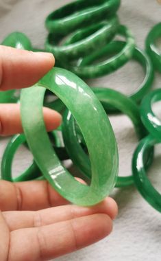 material:natural stone quantity:1pcs size:outdiameter 58-66mm，thickness=10-12mm note:have larger stock and offert wholesale price. Handmade Round Jade Bangle, Gemstone Bangle, Large Necklace, Worry Stones, Green Jade, Crystal Gifts, Focal Bead, Jade Green, Beautiful Roses