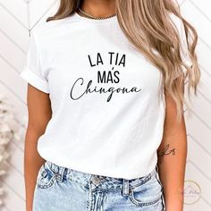 Latina Quotes, Mexican Svg, Spanish Sayings, Framed Signs, Spanish Shirts, Cute Shirt Designs, Shirt Maker, Create T Shirt, Shirt Svg