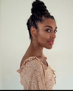 Natural Hairstyles For Work, Headshots Women, Lazy Hairstyles, Twisted Updo, Perfect Hairstyle, Lazy Girl, Work Hairstyles, Hairstyle Look