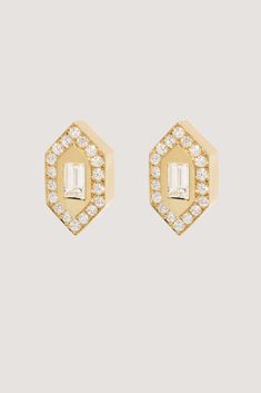 Gold studs with white pave and baguette diamonds. 18-karat gold Made in LA Marquise Diamond Earrings, Princess Diamond Earrings, Round Cut Diamond Earrings, Round Diamond Earrings, Gold Diamond Earrings Studs, Stud Earrings Gold, Baguette Diamonds, Diamond Stud Earrings, Princess Diamond