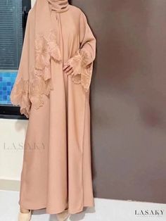 Lasaky - Exquisite and Stylish Arabian-inspired Dress for Southeast Asian and Indonesian Travelers Modest Abaya, Muslim Long Dress, Women Abaya, Robe For Women, Eastern Culture, Middle Eastern Culture, Womens Active Wear Outfits, Broadcloth Fabric, Muslim Dress