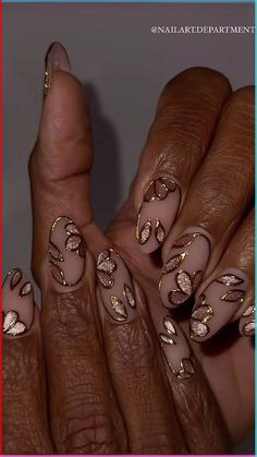 Gold leaf acrylic nails | nude nails | nude natural nail designs | gold nail design #nails #nailswag #acrylicnaildesigns Nail Designs Natural Nails Simple, Golden Glitter Nail Art, Rose Gold Nail Ideas Acrylic, Nails That Go With Champagne Dress, Brown N Gold Nails, Gold Tipped Acrylic Nails, Fall Nails Designs 2024, Fall Moody Nails, Graphic Nail Designs Nailart