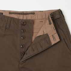 Inspired by the iconic M-41 chino worn by the U.S. Army during WWII, Full Count have released a trouser which really lives up to the brand’s reputation for authenticity and quality. The 1201 chino is a loose fitting trouser with a deep rise which allows for comfort and maximum breathability. Just like the 1941 version these chinos have a flat felled seam on both the inner and outer leg seams and slip watch pocket at the waistband. The 1201 from Full Count is a faithful reproduction of the M-41 w Army Surplus Store, Felled Seam, Flat Felled Seam, Watch Pocket, Army Surplus, Country Men, Clothing Co, Military Fashion, Well Dressed