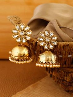 Radha Jewellery, Jewelry Banner, Girl Frock, Jewelry Photography Styling, Gold Jewelry Stores, Jewelry Bracelets Gold