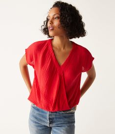 Evie is a faux wrapped top featuring a cinched waist, v-neck, and drop shoulder. Made from our 100% cotton Double Gauze fabric that’s light & airy – and perfect for warm weather dressing. Surplice Top, Double Gauze Fabric, Gauze Fabric, Michael Stars, Color Analysis, Double Gauze, Cinched Waist, Drop Shoulder, Warm Weather