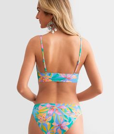 Billabong Tropic Daze Cami Swim Top - Blue X-Large, Women's Multi Tropical print v-neck bikini top Adjustable straps Removable pads. Layering piece(s) and/or accessories sold separately.. Body: 78% Polyamide 22% Elastane. Lining: 92% Polyester 8% Elastane. Hand wash separately cold water. Do not bleach. Hang dry in shade. Do not iron. Do not dry clean. Apparel & Accessories > Clothing > Swimwear Vacation Swimwear, Bra Friendly And Low-cut, Vacation Swimwear, Bra Friendly Low-cut, Low-cut Vacation Swimwear Bra Friendly, Bra Friendly Low-cut Swimwear For Vacation, Blue Low-cut Swimwear For The Beach, Blue Low-cut Swimwear For Beach, Low-cut Blue Swimwear For Beach, V-neck Tankini With Adjustable Straps For Beach, Low-cut Swimwear With Adjustable Straps For Vacation