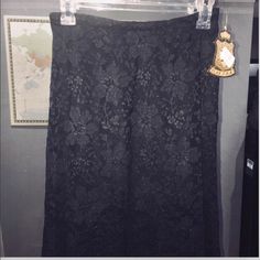 Elan U.S.A, Gorgeous Maxi Skirt Designed With Black Lace In A Floral Pattern Over A Soft Slip. Half Lined, Sheer Bottom. Simple Elastic Waist Band. Flattering Fit With A Bit Of A Fit And Flare Shape. Formal Black Lace Bottoms, Vintage Black Pencil Skirt, Lace Maxi Skirt, Maxi Lace Skirt, Lace Maxi, Skirt Design, Waist Band, Fit And Flare, Black Lace