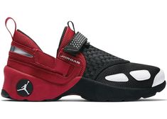 Buy and sell authentic Jordan shoes on StockX including the Jordan Trunner LX Black Red (2017) and thousands of other sneakers with price data and release dates. Sneaker Head Men, Sneaker Heads, White Gym, Nike Shoes Air Force, Jordan 13 Shoes, Michael Jordan Shoes, Jordan Shoes Retro, Shoes Sneakers Jordans, Hot Sneakers