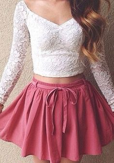 September is the only time you can wear a skirt with a long sleeved shirt. It's that perfect mix between summer and fall. Crop Top Outfits, Fashion Mode, Cute Fashion, Teen Fashion, Ariana Grande, Skater Skirt, Cute Dresses