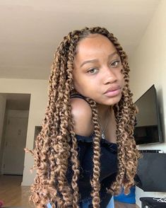 Hair Details, Cute Box Braids Hairstyles, Protective Hairstyles Braids, Girls Hairstyles Braids, Natural Hair Braids, African Braids Hairstyles