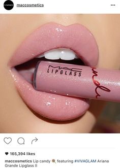 Ariana Grande Lipglass II (don't like her as an artist or do I endorse her but I have to say I love this gloss!) Lipstick Ideas, Glass Lip Gloss, Matte Make Up, Nice Makeup, Mac Lips, Healthy Lips, Makeup Lovers, Smokey Eyes