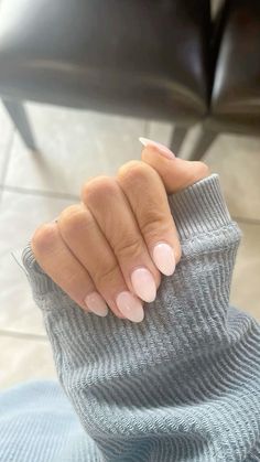 Simple Almond Acrylic Nails, Basic Nails Ideas, Rounded Acrylic Nails, Acrylic Nails Almond Shape, Hoco Nails, Teen Nails, Hottest Nail Trends, Plain Nails