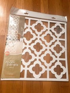 a piece of paper that has been cut out to look like a trellis pattern