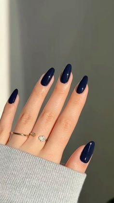 College Nails, Navy Nails, Solid Color Nails, Cute Simple Nails, Nail Colors Winter, Elegant Nails, Winter Nail, Cute Acrylic Nails, Fall Nails