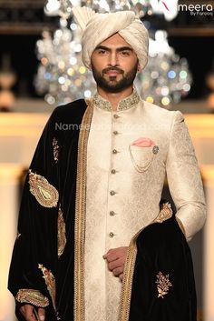 Pakistani Clothes Men Desi Suits, Deepak Perwani, Grooms Outfit, Indian Wedding Clothes For Men, Shah Jahan, Sherwani For Men Wedding, Asian Clothes, Indian Groom Wear, Wedding Dresses Men Indian