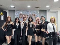 dreamcatcher 7th Anniversary, Concert Fits, Love Dream, Group Photos, Stage Outfits, Cool Outfits, Concert