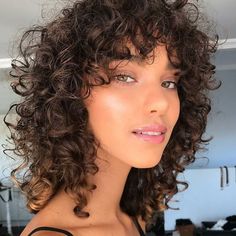 Curly Shag, Short Curly Hairstyles, Curly Bangs, Hair 2018, Wavy Curly Hair