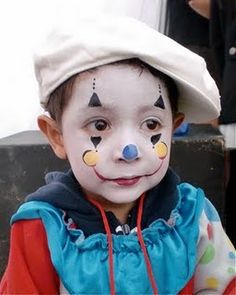 Hire an excellent children's entertainer for face paint & balloon animals! Fun! Cheetah Face Paint, Easy Clown Makeup, Dinosaur Face Painting, Easy Halloween Face Painting, Skeleton Face Paint, Clown Face Paint, Halloween Hombre, Cheetah Face, Circus Costumes