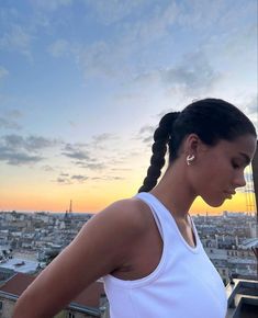 Tina Kunakey Aesthetic, Tina Kunakey Hair, Tina Kunakey Style, Tina Kunakey, Beauty Hacks Nails, Arab Beauty, Makeup Pictures, April 25, Dream Hair