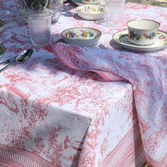 Cotton Tablecloth Toile de Jouy Pastoral and Country Print Pink Green Blue and Gray 100% cotton tablecloth in toile de jouy with matching cotton napkin in dimensions of 45x45cm. For interior and exterior decoration that is both elegant and refined. Composition: 100% cotton table linen Print: country and pastoral Colors available: pink, green, blue and anthracite Dimensions of the matching toile de jouy cotton napkins: 45x45cm Tablecloth dimensions: 160x90cm - 160x160cm - 200x160cm - 250x160cm - Tablecloth Dimensions, Exterior Decoration, Printed Napkins, Cotton Tablecloths, Table Linen, Exterior Decor, Print Pink, Cotton Napkins, Linen Tablecloth